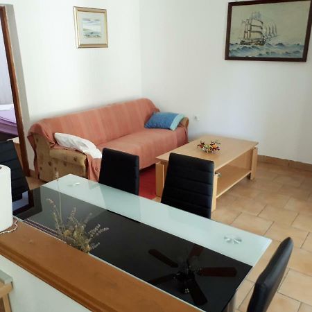 Apartman Fox Pirovac Exterior photo